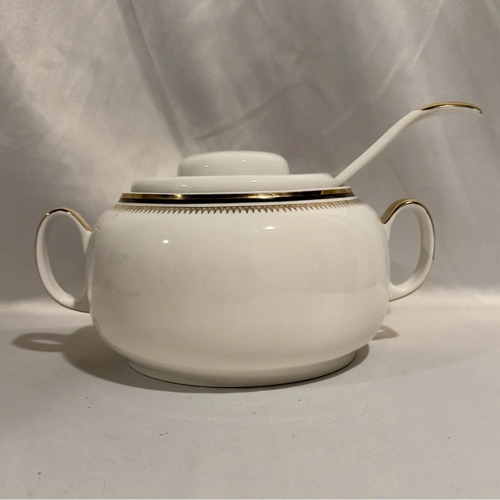Chodziez Poland Porcelain Soup Tureen and Ladle Black Gold Band Filligree